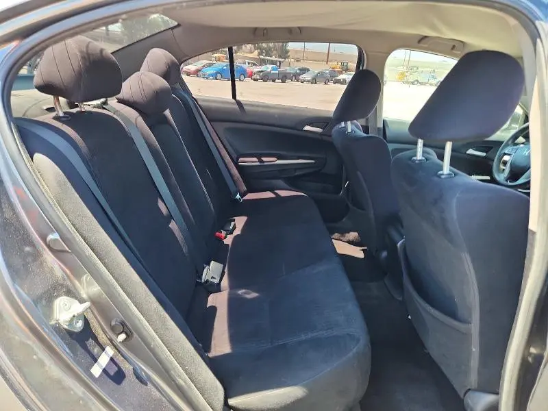 2011 HONDA ACCORD LX  