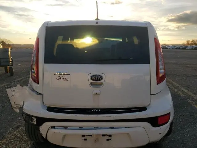 2013 KIA SOUL +  