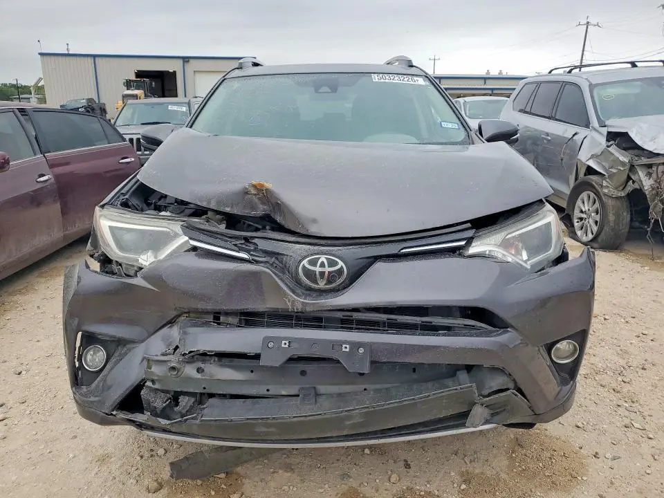 2018 TOYOTA RAV4 XLE  
