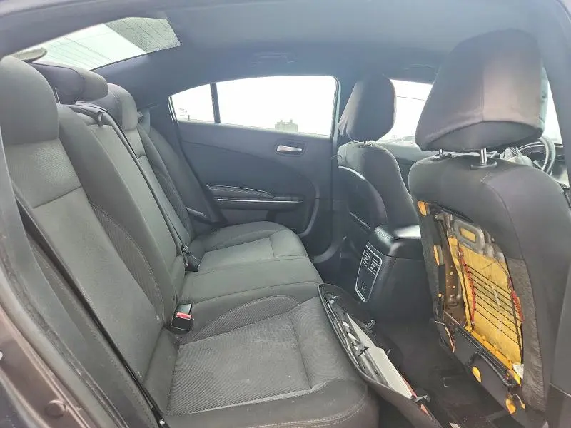 2015 DODGE CHARGER SE  