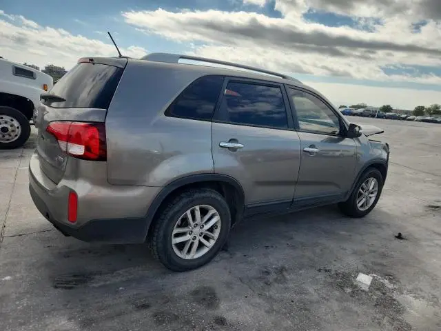 2015 KIA SORENTO LX  