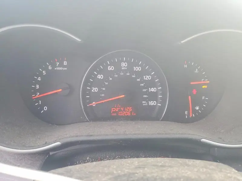 2015 KIA SORENTO LX  