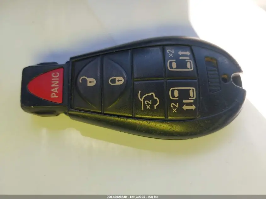 2016 CHRYSLER TOWN & COUNTRY TOURING