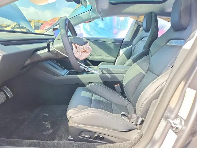 2026 TESLA MODEL 3   