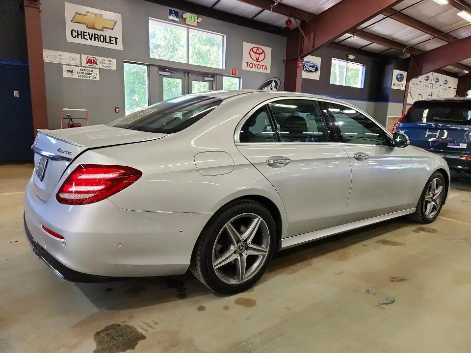 2017 MERCEDES-BENZ E 300 4MATIC  