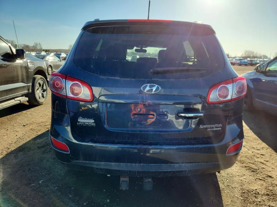 2010 HYUNDAI SANTA FE SE  