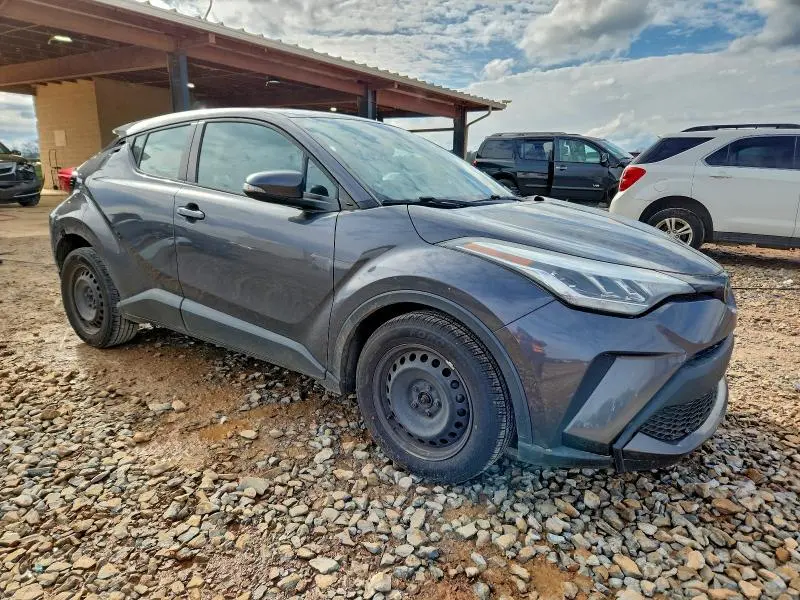 2021 TOYOTA C-HR XLE  