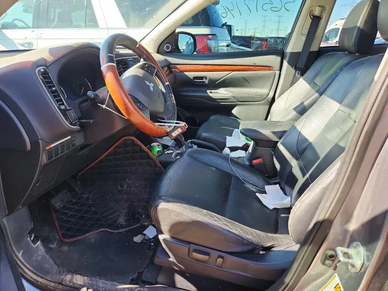 2014 MITSUBISHI OUTLANDER SE  
