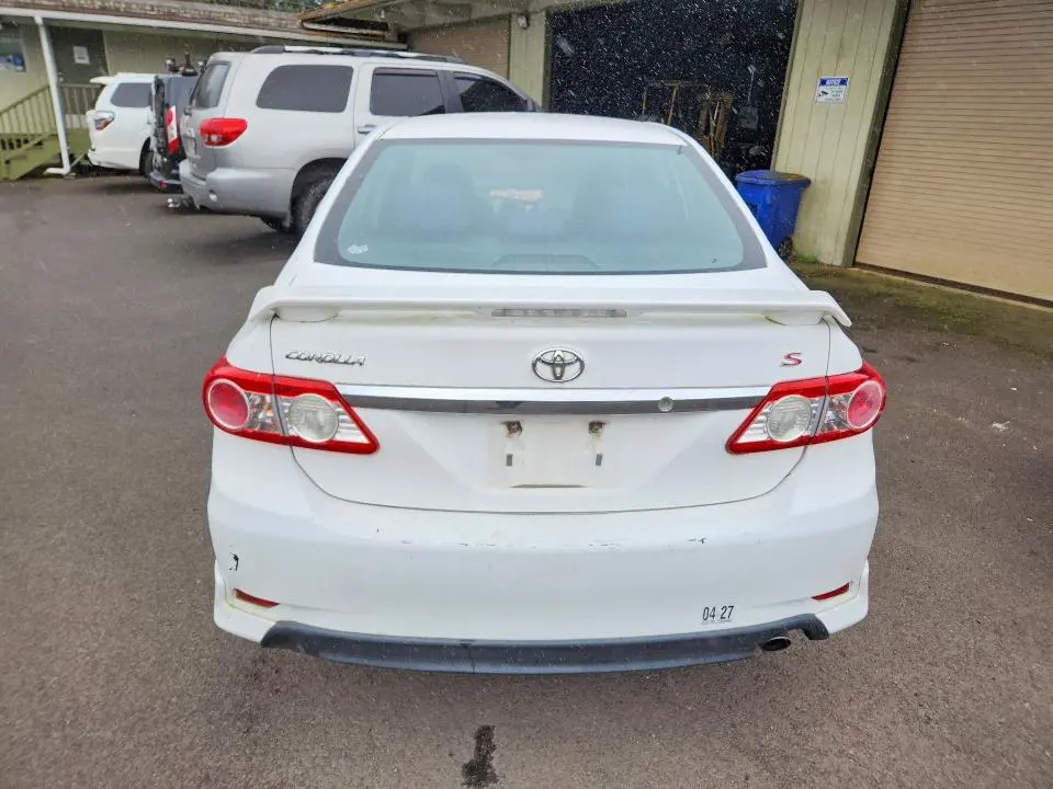 2011 TOYOTA COROLLA S  