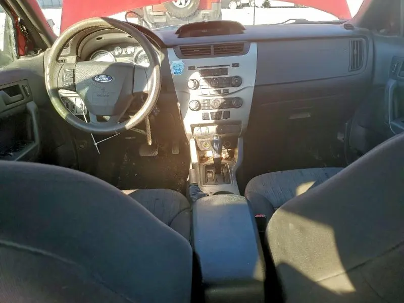 2010 FORD FOCUS SE  