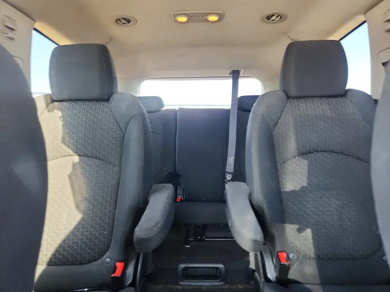 2012 CHEVROLET TRAVERSE LT  
