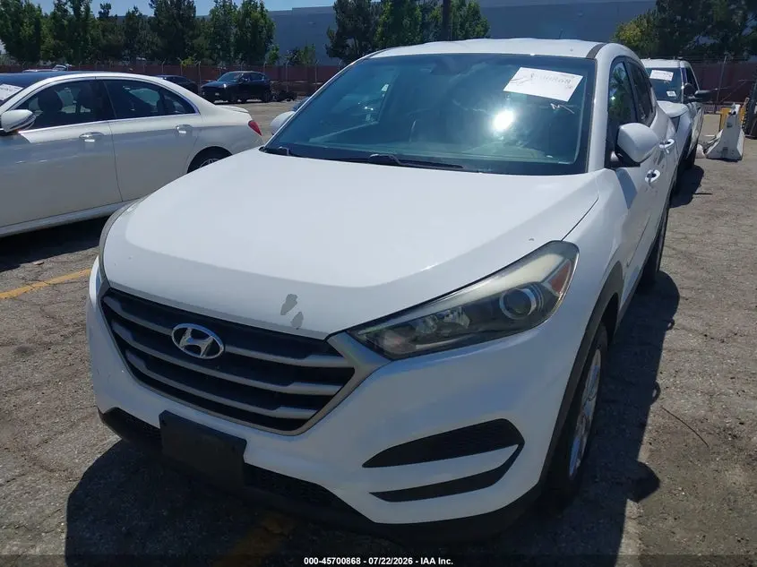 2018 HYUNDAI TUCSON SE