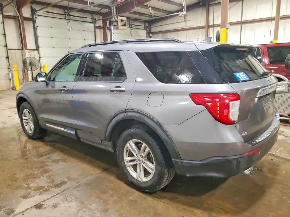 2021 FORD EXPLORER XLT  