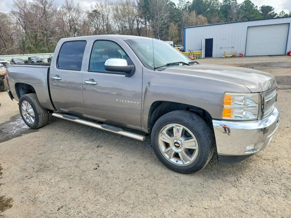2013 CHEVROLET SILVERADO C1500 LT  