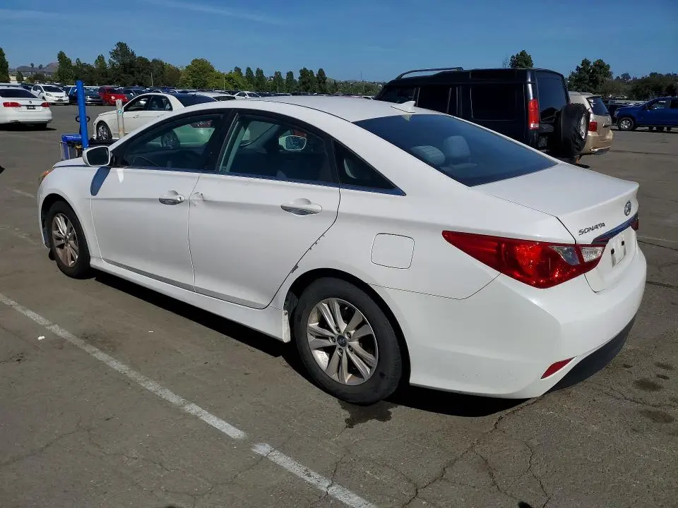 2014 HYUNDAI SONATA GLS  