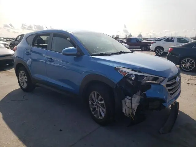2018 HYUNDAI TUCSON SE  