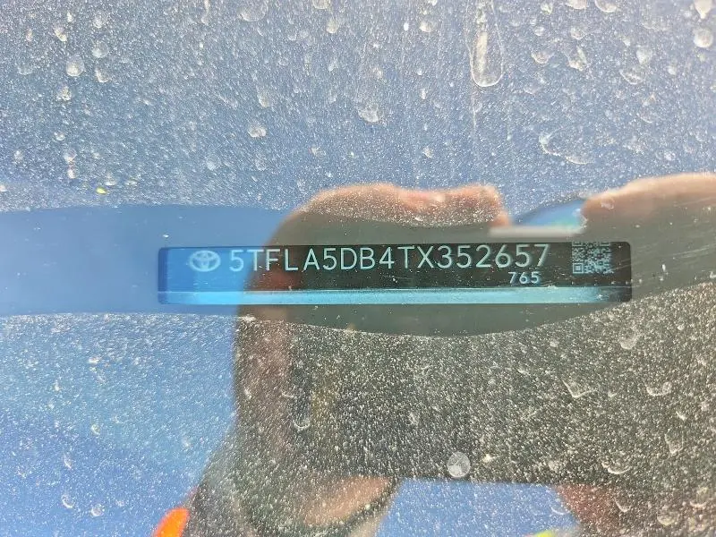2026 TOYOTA TUNDRA SR5  