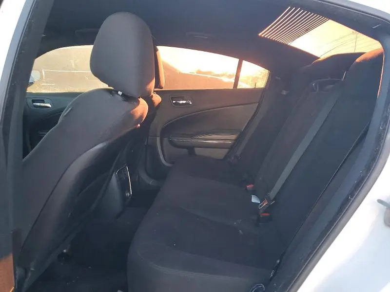 2012 DODGE CHARGER SE  