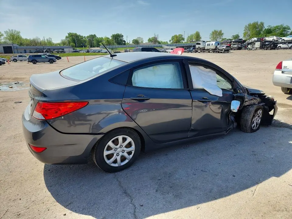 2013 HYUNDAI ACCENT GLS  
