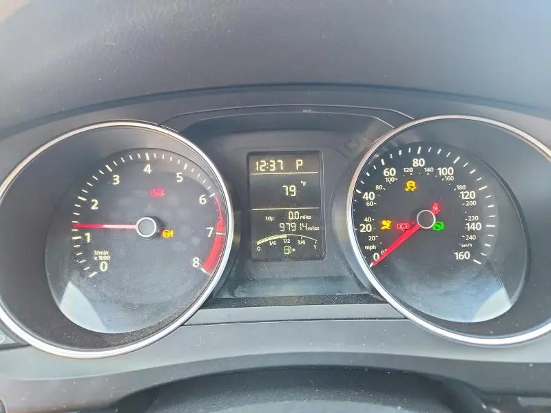 2015 VOLKSWAGEN JETTA SE  