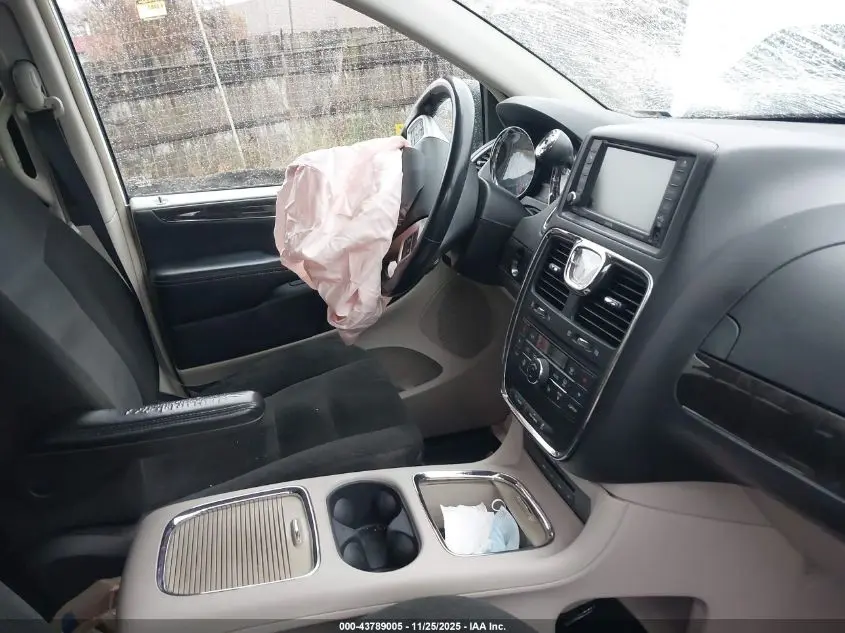 2015 CHRYSLER TOWN & COUNTRY TOURING