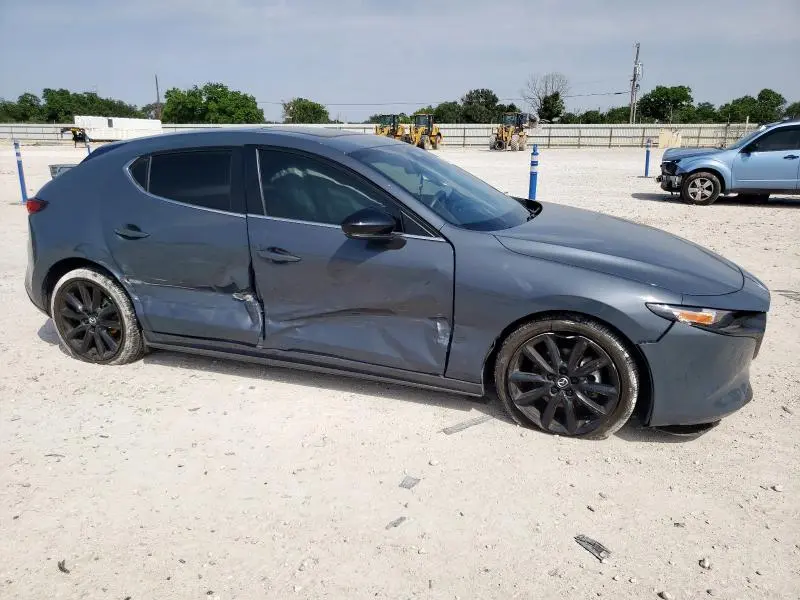 2024 MAZDA 3 PREFERRED  