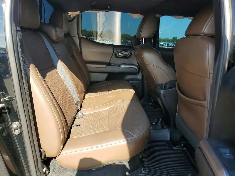 2016 TOYOTA TACOMA   