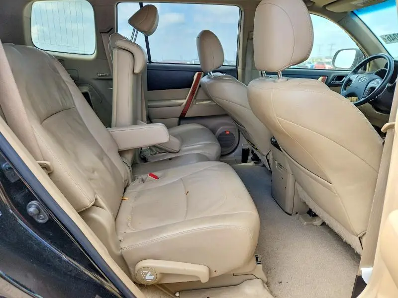 2010 TOYOTA HIGHLANDER LIMITED  