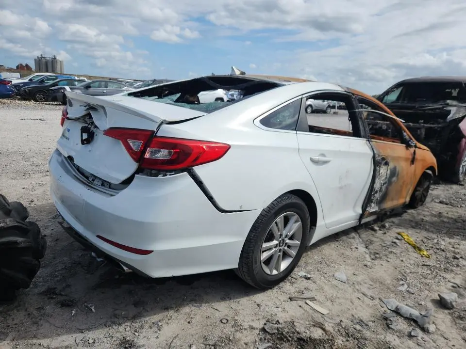 2016 HYUNDAI SONATA SE  