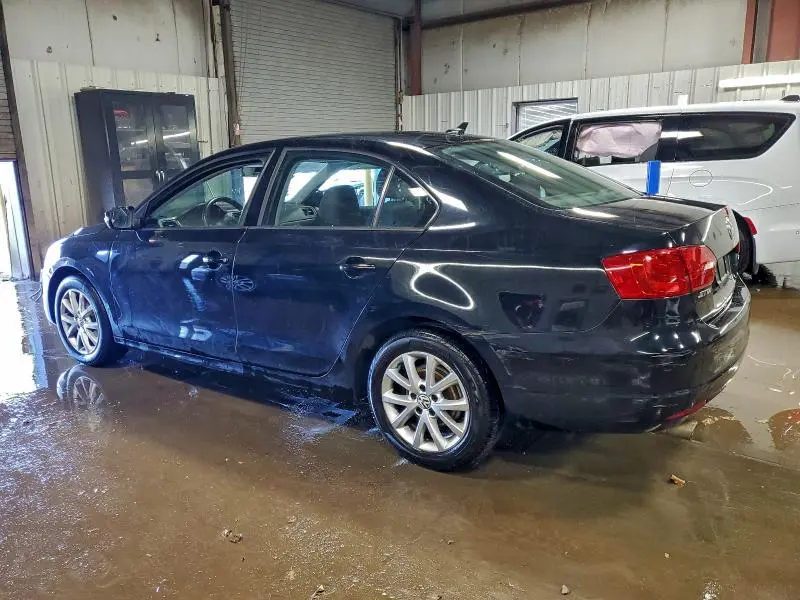 2011 VOLKSWAGEN JETTA SE  