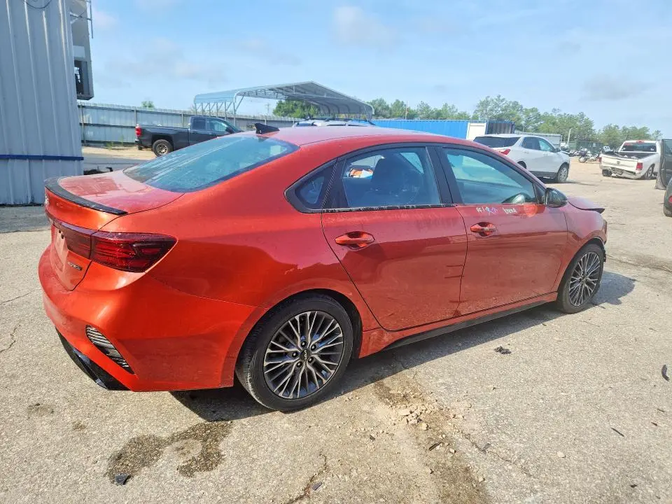 2022 KIA FORTE GT LINE  