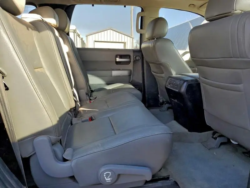 2010 TOYOTA SEQUOIA LIMITED  