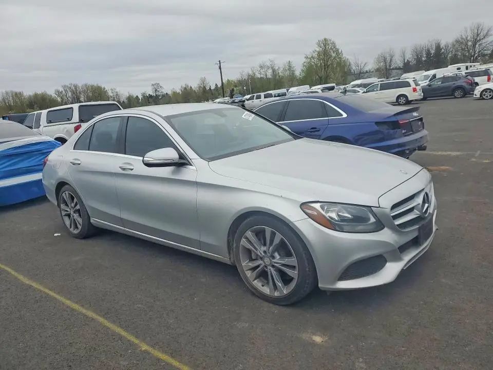 2015 MERCEDES-BENZ C 300  