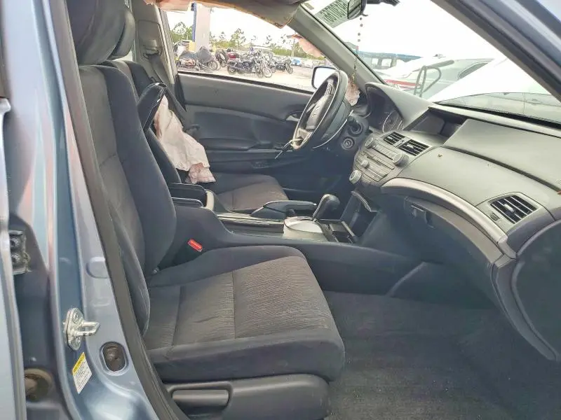 2011 HONDA ACCORD LXP  