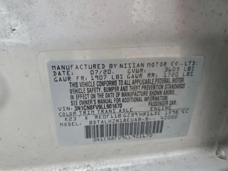 2020 NISSAN VERSA SR  