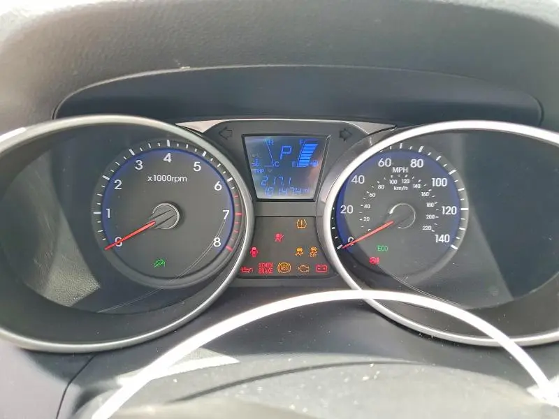 2015 HYUNDAI TUCSON SE  