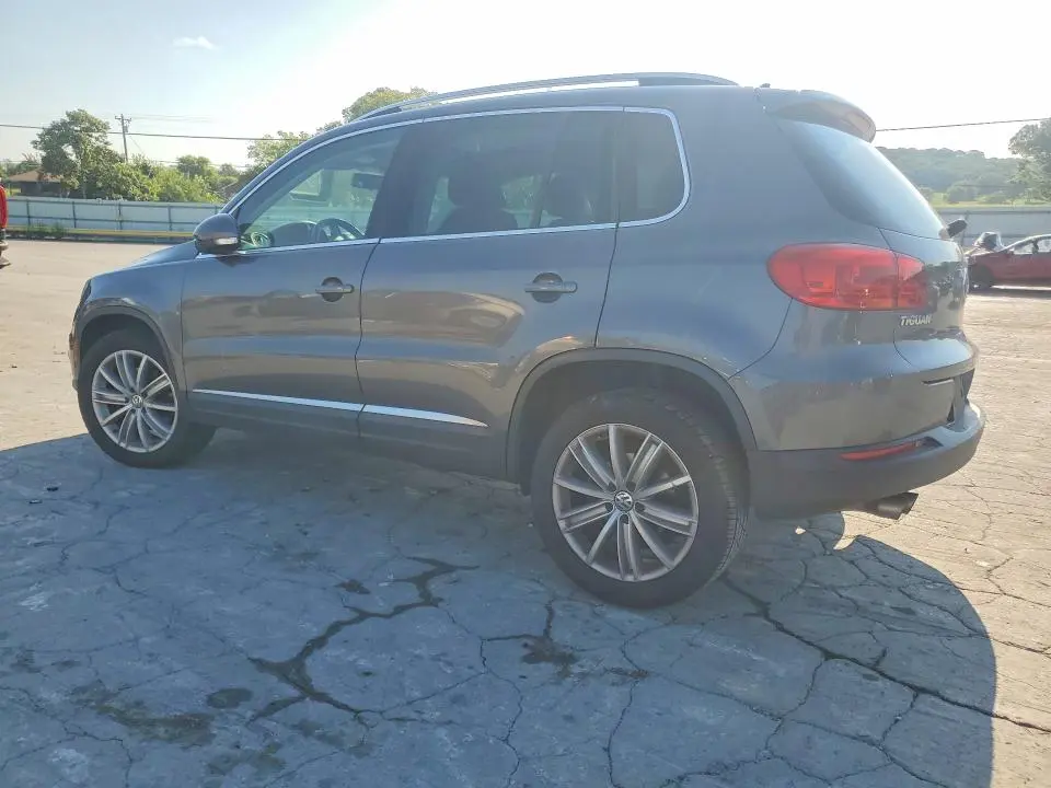 2015 VOLKSWAGEN TIGUAN S  