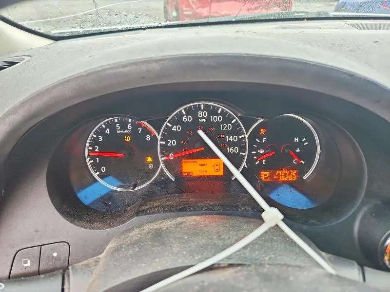 2010 NISSAN ALTIMA SR  