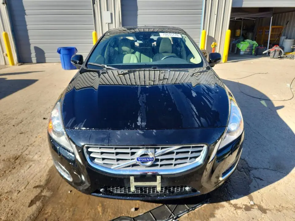 2013 VOLVO S60 T5  
