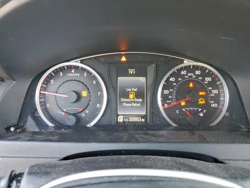 2016 TOYOTA CAMRY LE  