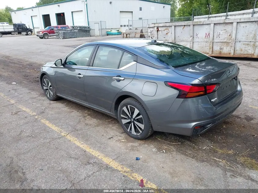 2022 NISSAN ALTIMA SV FWD