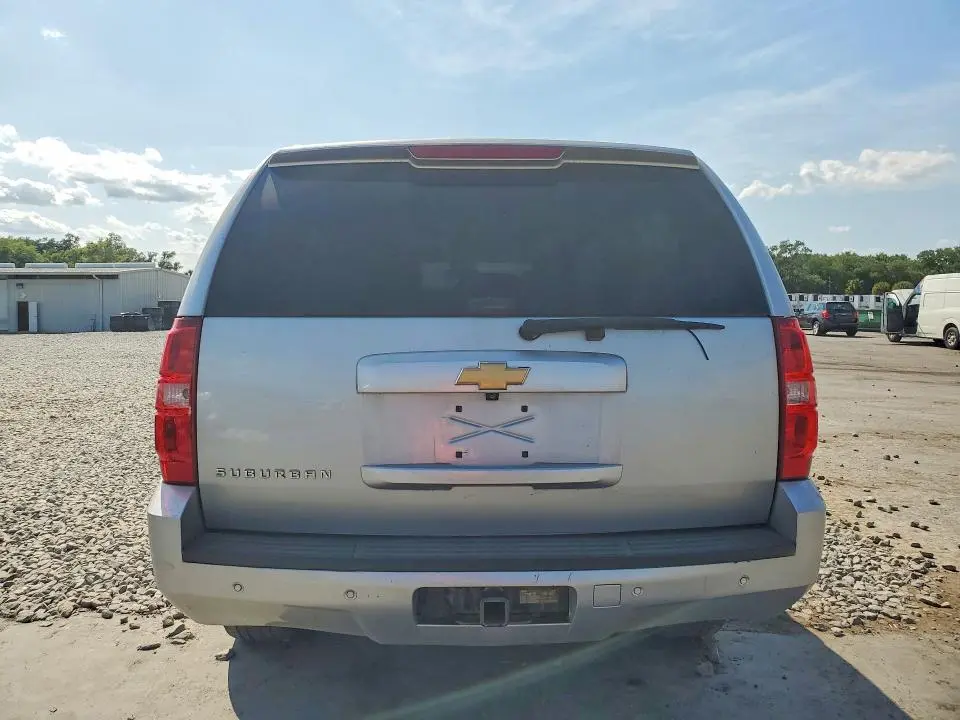 2013 CHEVROLET SUBURBAN K1500 LT  