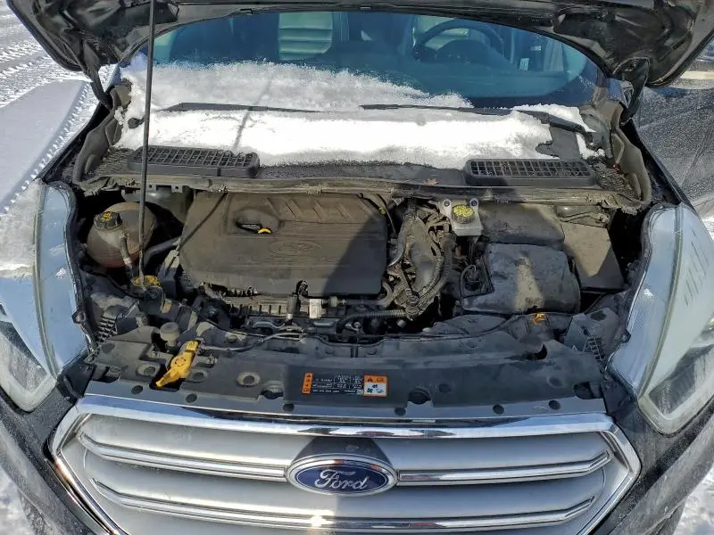 2017 FORD ESCAPE TITANIUM  