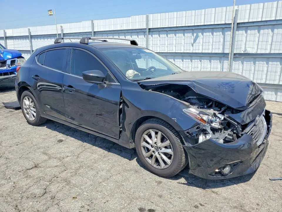 2015 MAZDA 3 TOURING  