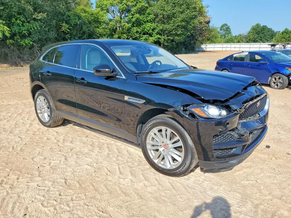 2020 JAGUAR F-PACE PRESTIGE  