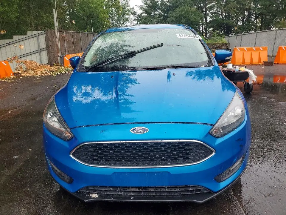 2015 FORD FOCUS SE  