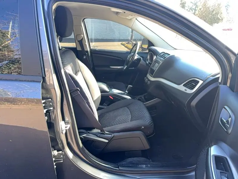 2016 DODGE JOURNEY SXT  