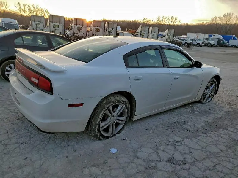 2013 DODGE CHARGER SXT  