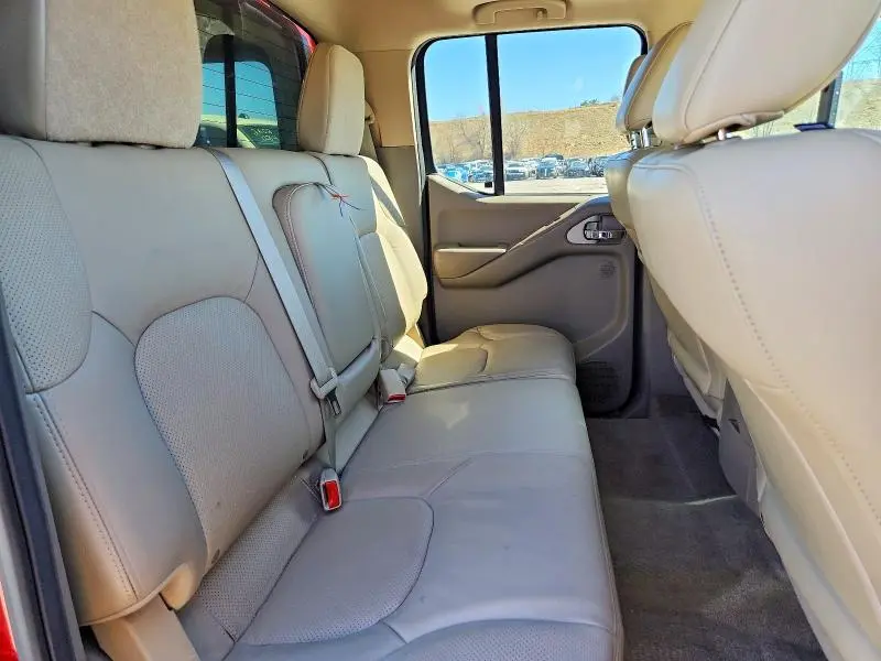 2012 NISSAN FRONTIER S  
