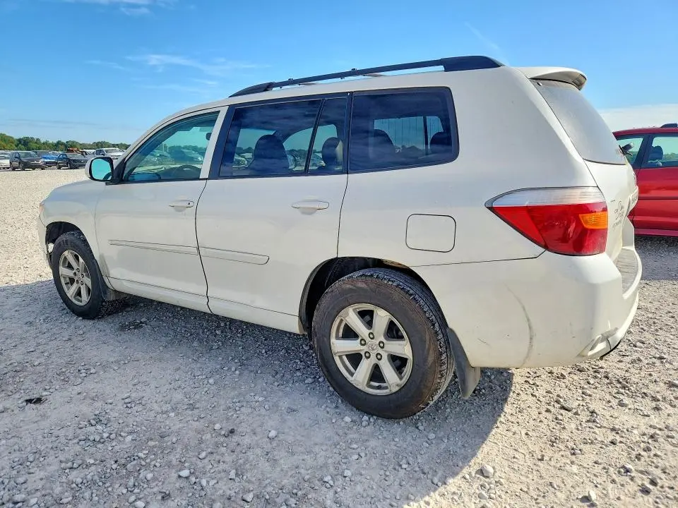 2010 TOYOTA HIGHLANDER SE  